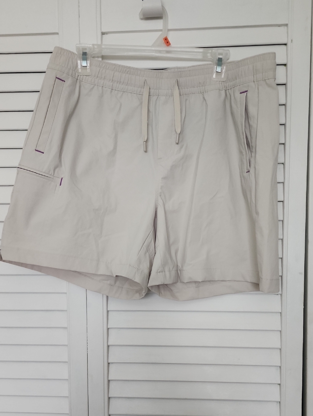 Men's Light Beige Athletic Drawstring Shorts